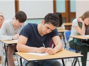 Sự trở lại của bài thi viết tay ở trường đại học